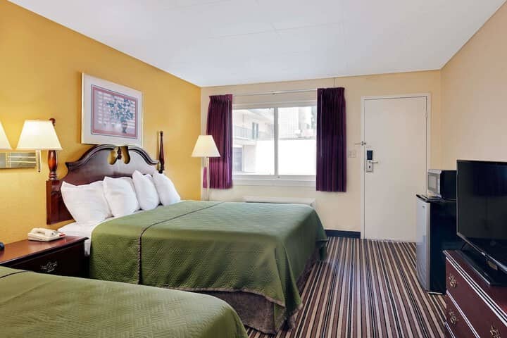 Room 4 of 21