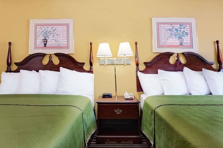 Room 3 of 21