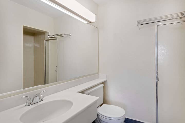 Room 17 of 21